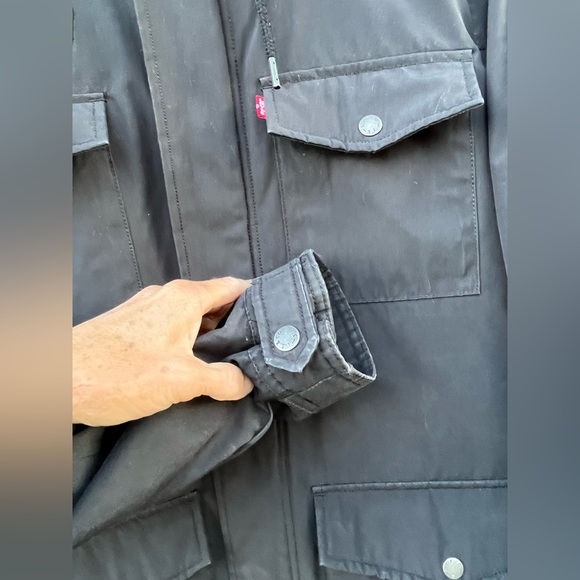 COPY - LEVI’S Sherpa lined mid-length black women’s hooded jacket. EUC - Picture 9 of 14